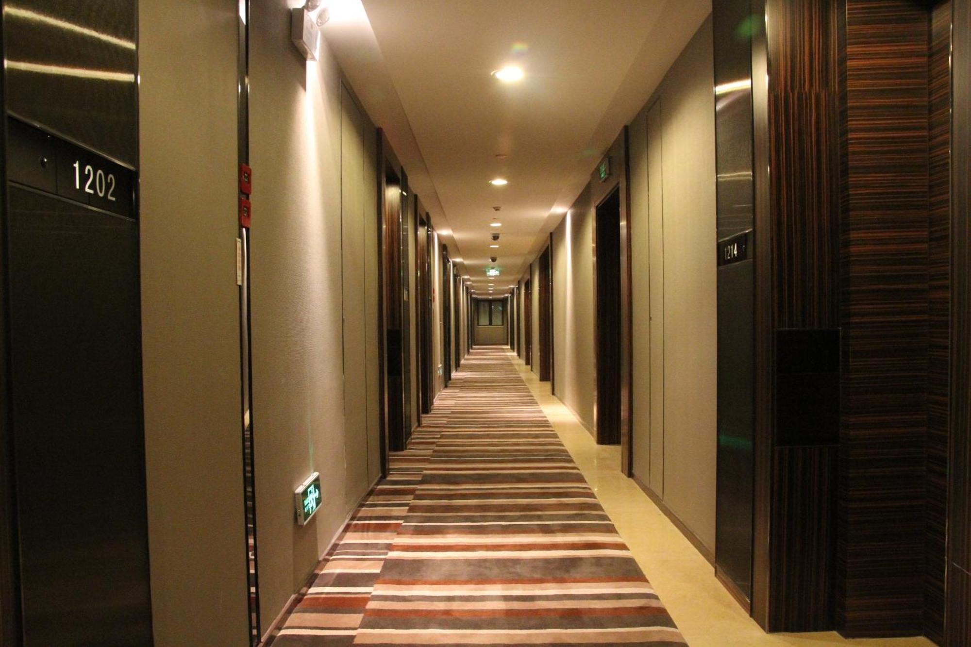 SLOWCOM·Gangrun Pa Zhou Apartment Guangzhou Bagian luar foto